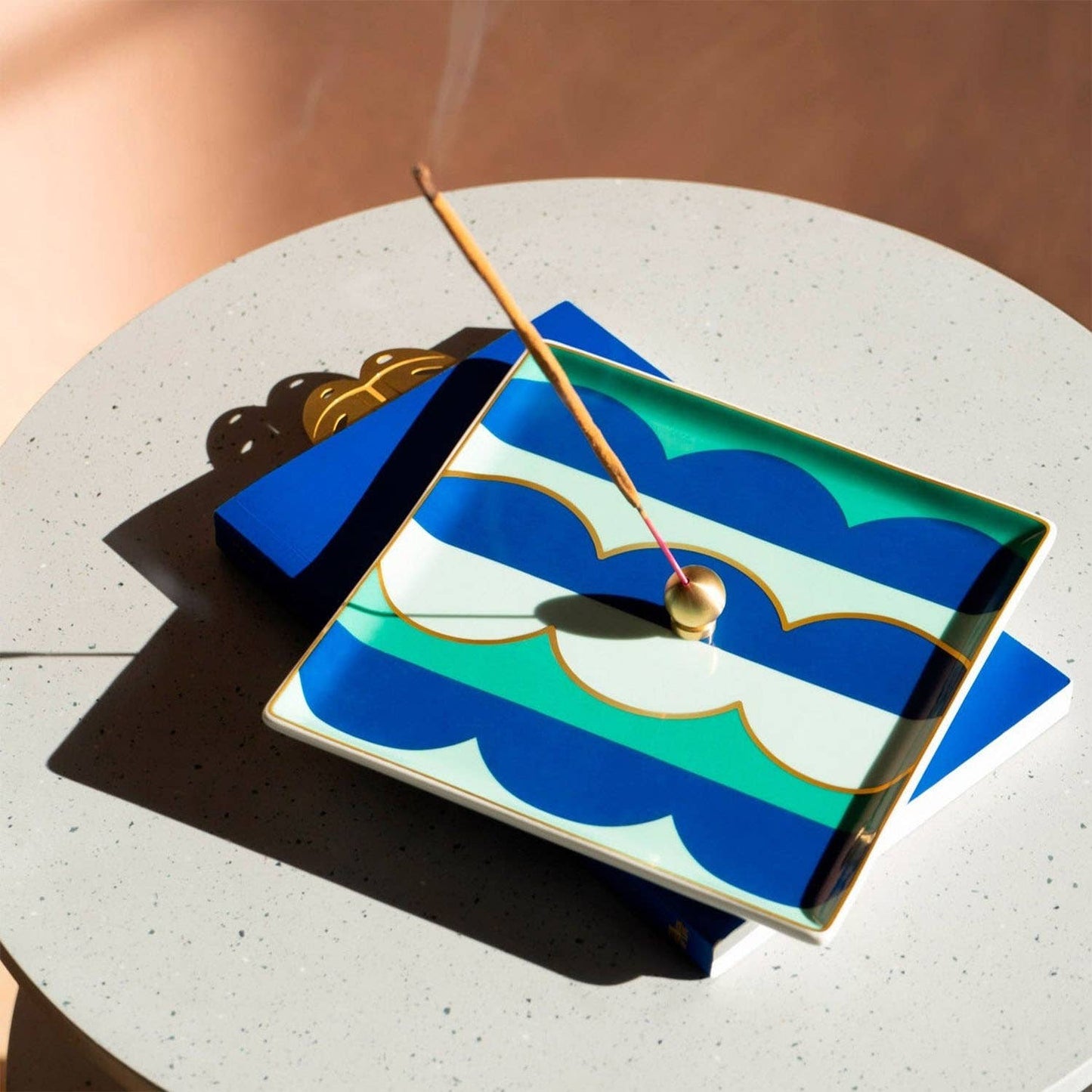 OCTAEVO Riviera Wave Ceramic Tray