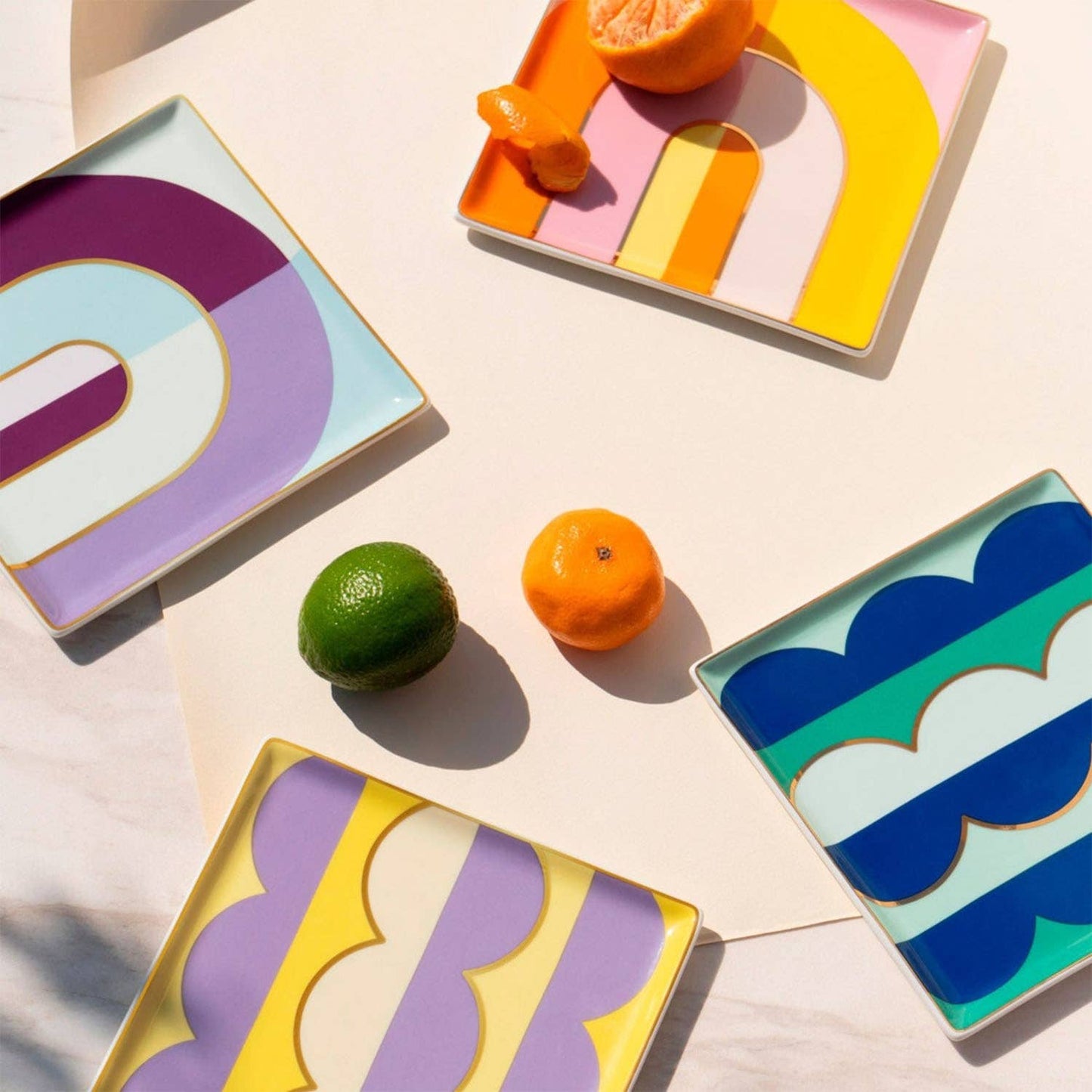 OCTAEVO Riviera Wave Ceramic Tray