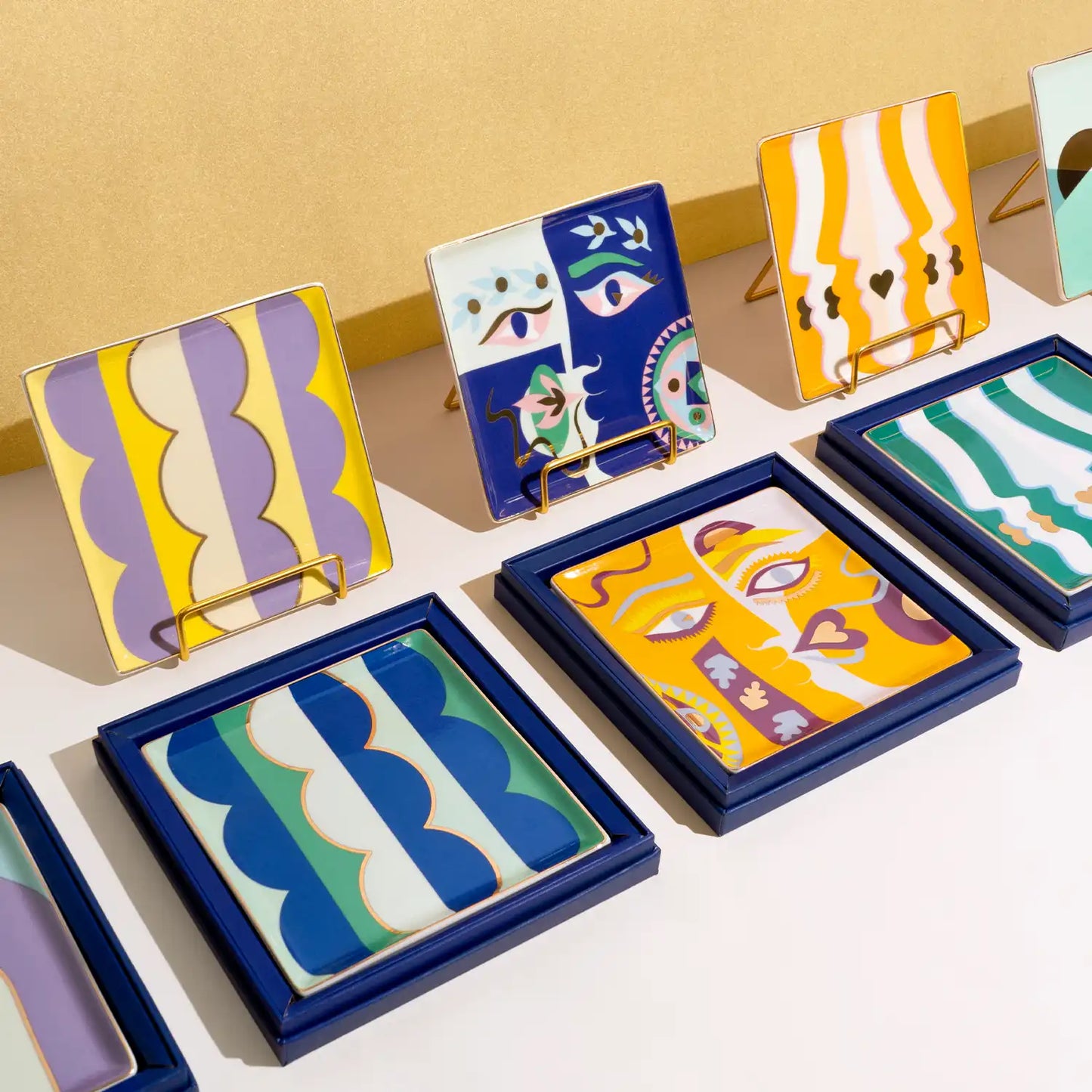 OCTAEVO Riviera Wave Ceramic Tray