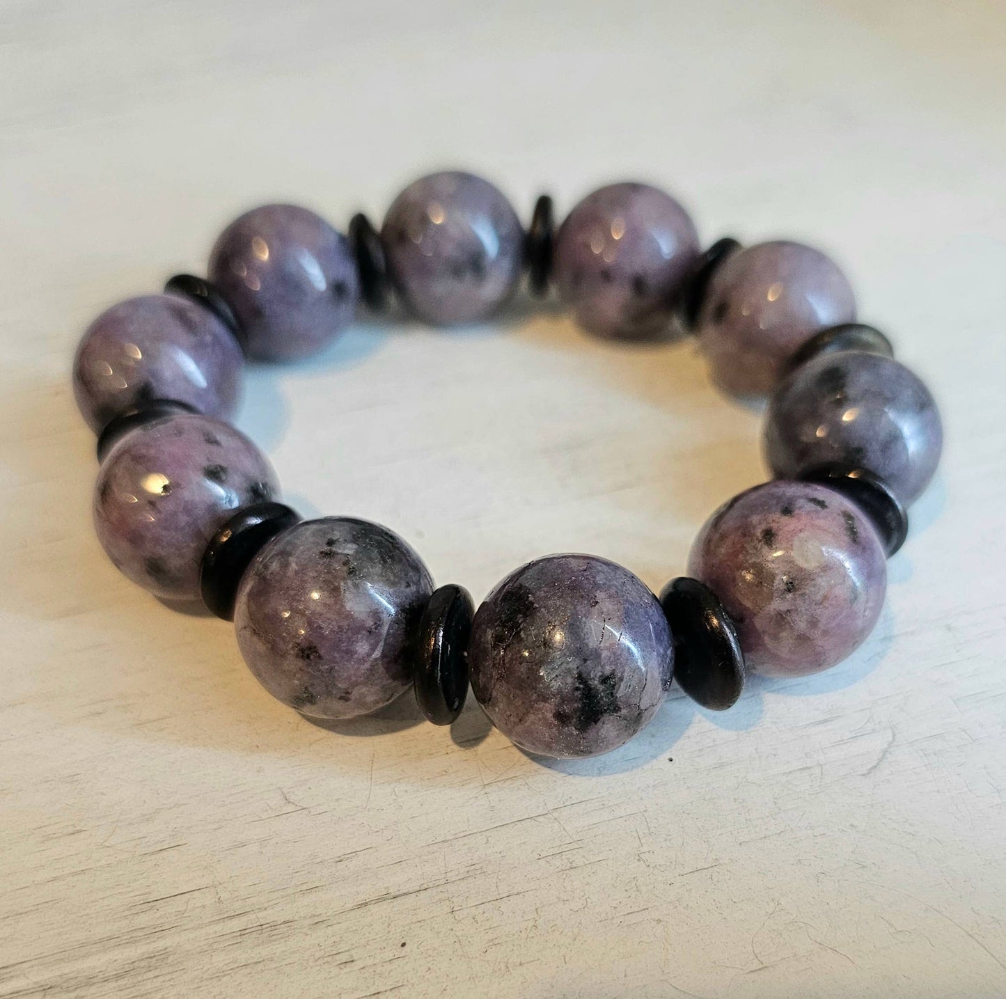 Stretch Bracelet - Chunky Kiwi Jasper & Bone