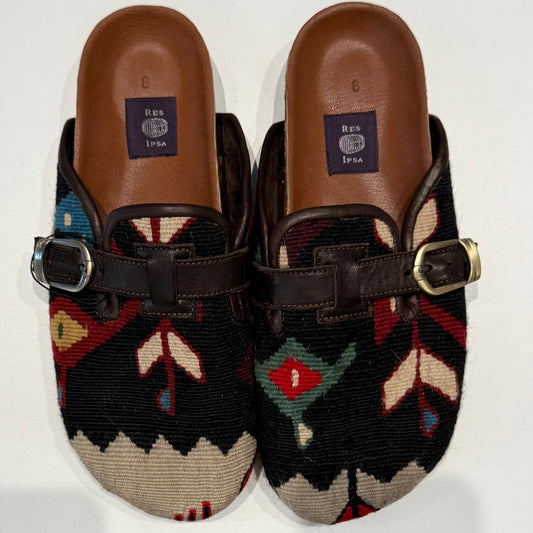 Kilim Clog